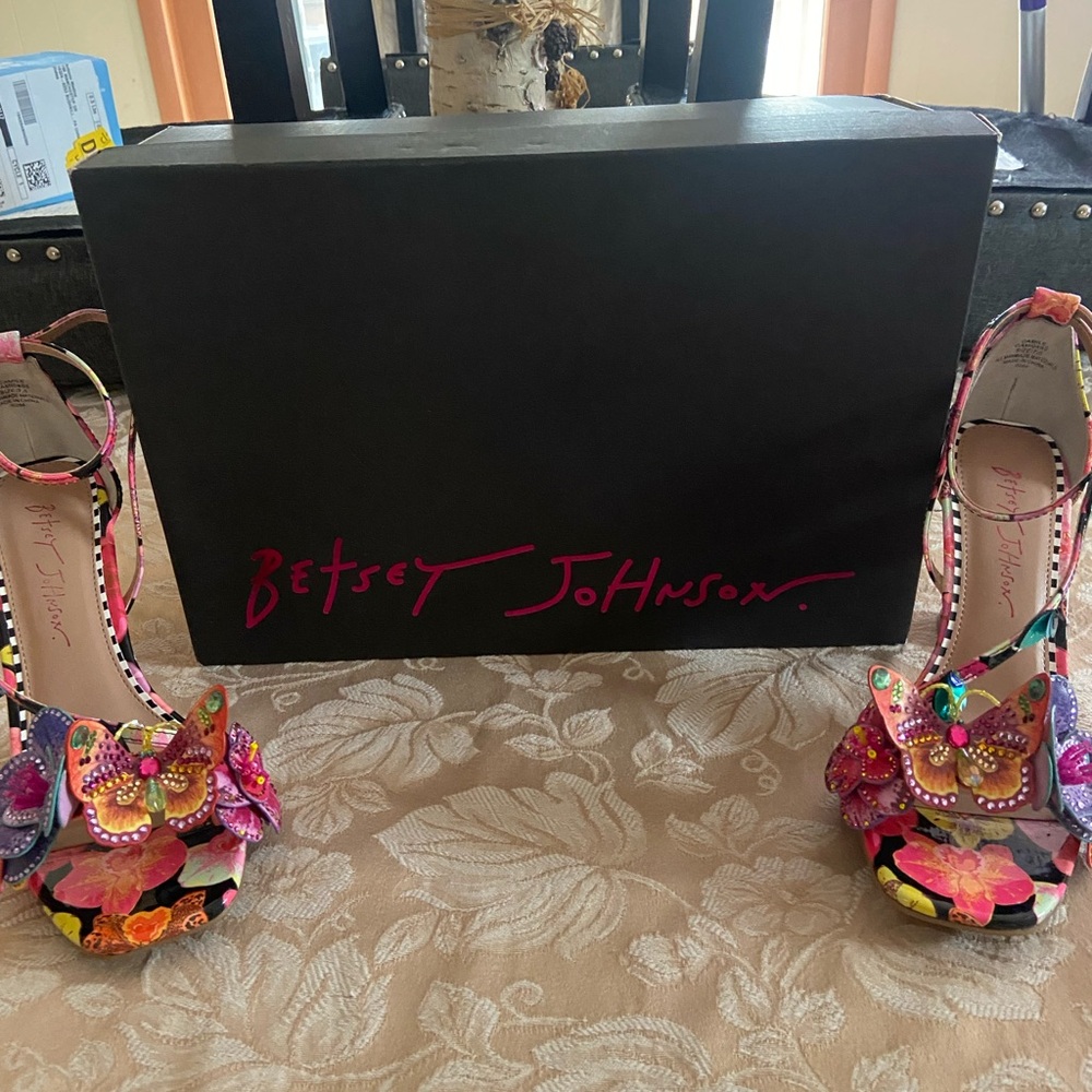 Betsey Johnson Multicolor Butterfly Floral Embellished Heels - Picture 2 of 6